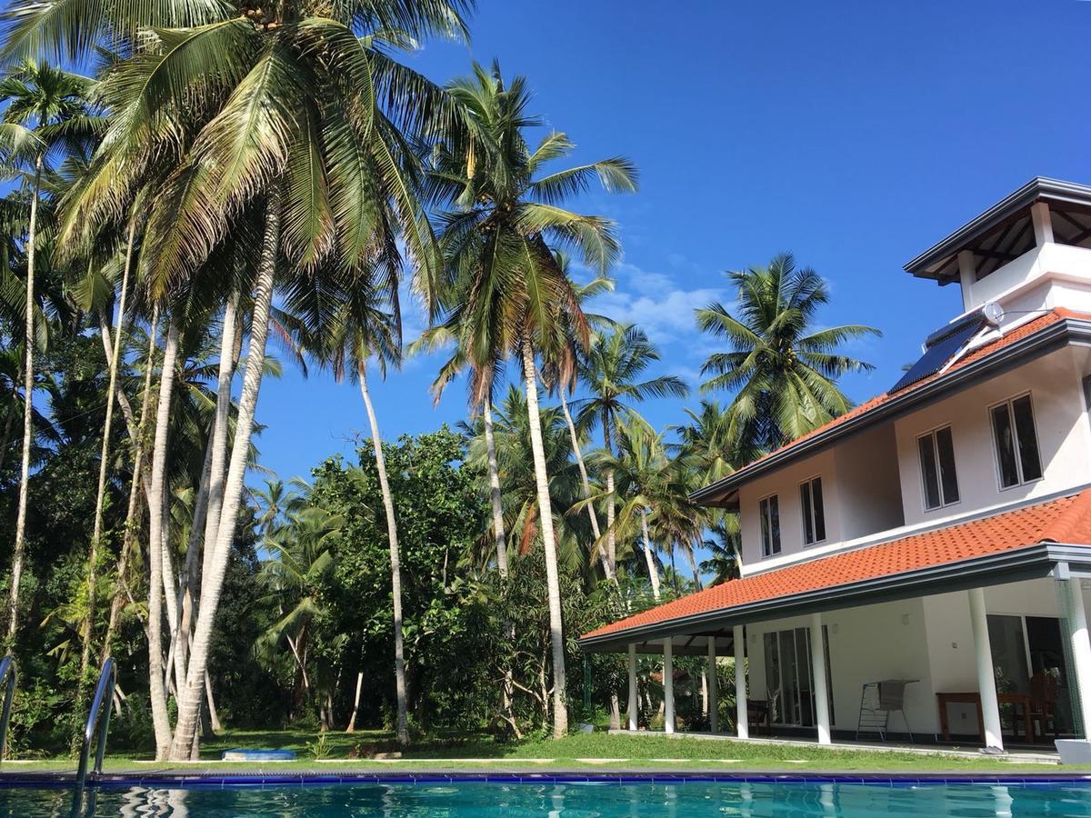 Anuhas Airport Villas Katunayaka Extérieur photo