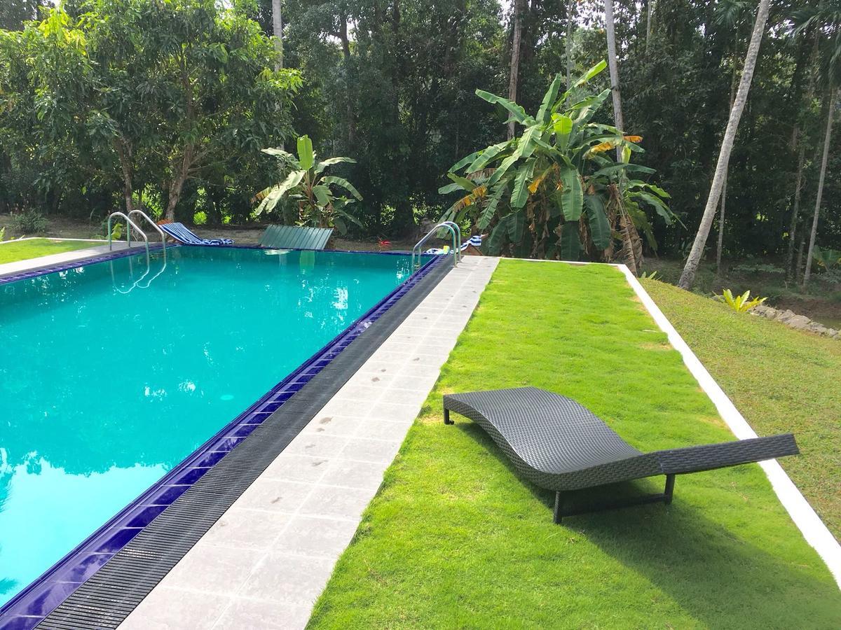 Anuhas Airport Villas Katunayaka Extérieur photo
