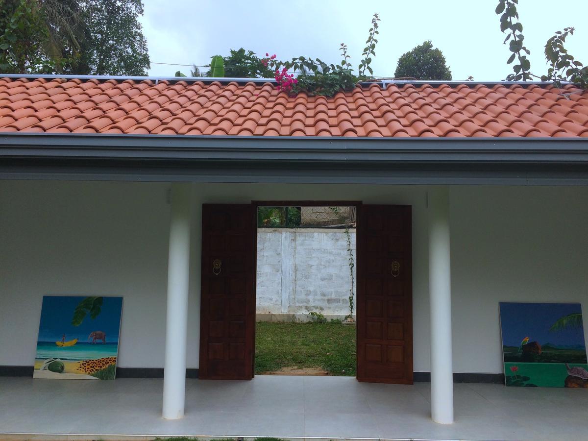 Anuhas Airport Villas Katunayaka Extérieur photo