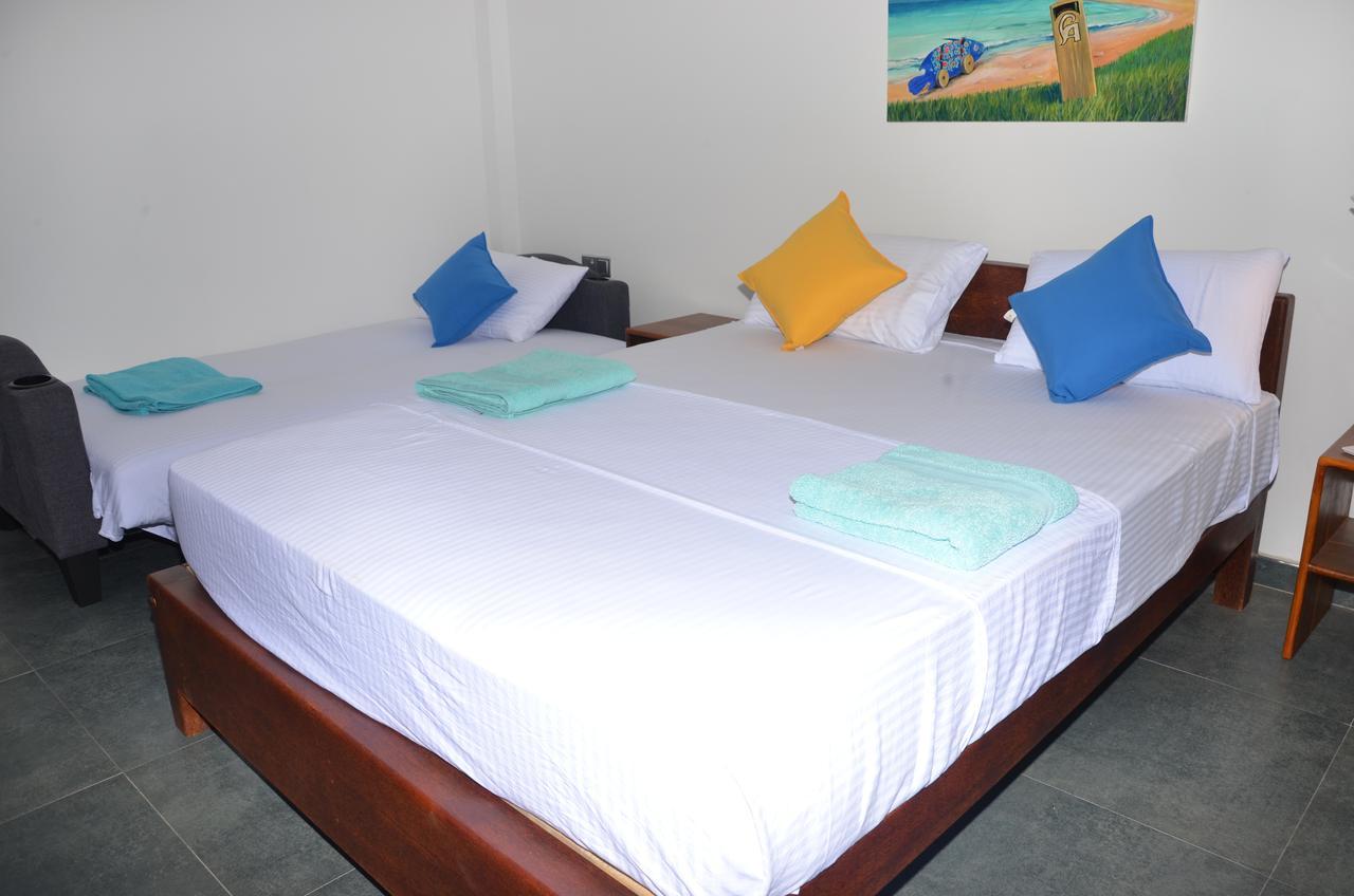 Anuhas Airport Villas Katunayaka Extérieur photo