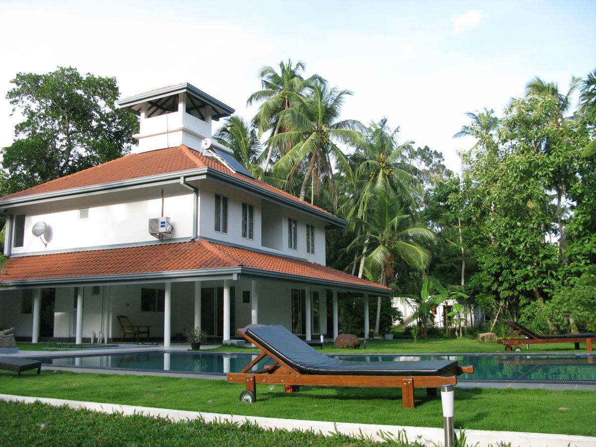 Anuhas Airport Villas Katunayaka Extérieur photo
