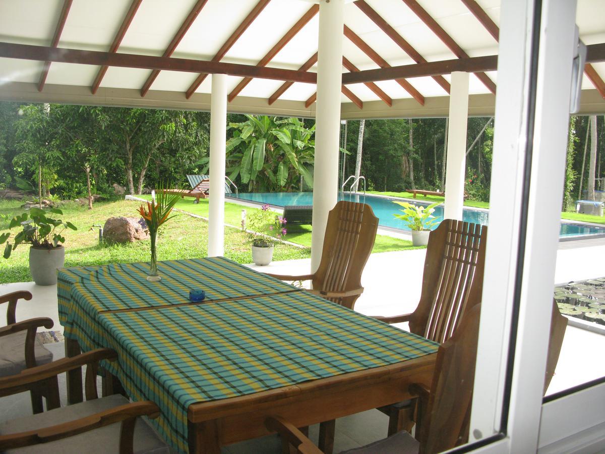 Anuhas Airport Villas Katunayaka Extérieur photo