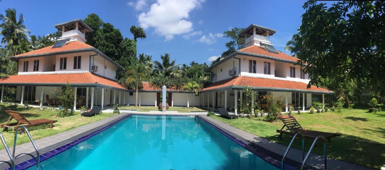 Anuhas Airport Villas Katunayaka Extérieur photo